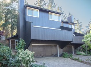 2666 Woodstone Pl, Eugene, OR 97405