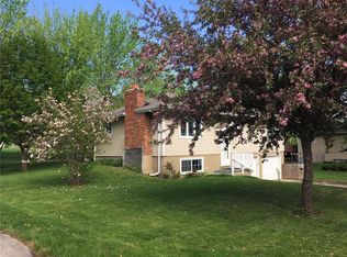 106 Kent Dr, Excelsior Springs, MO 64024