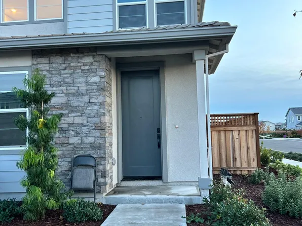 2684 Goodland Ct, Lathrop, CA 95330
