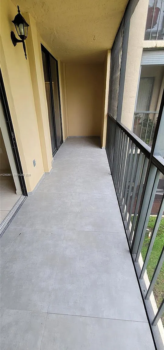 The Horizons Condo #6 — Photo 4