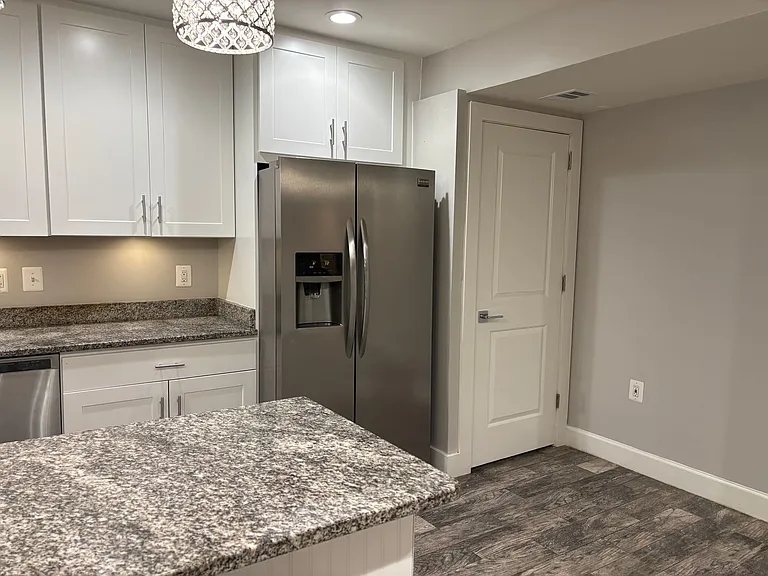 1445 Oak St NW — Photo 10