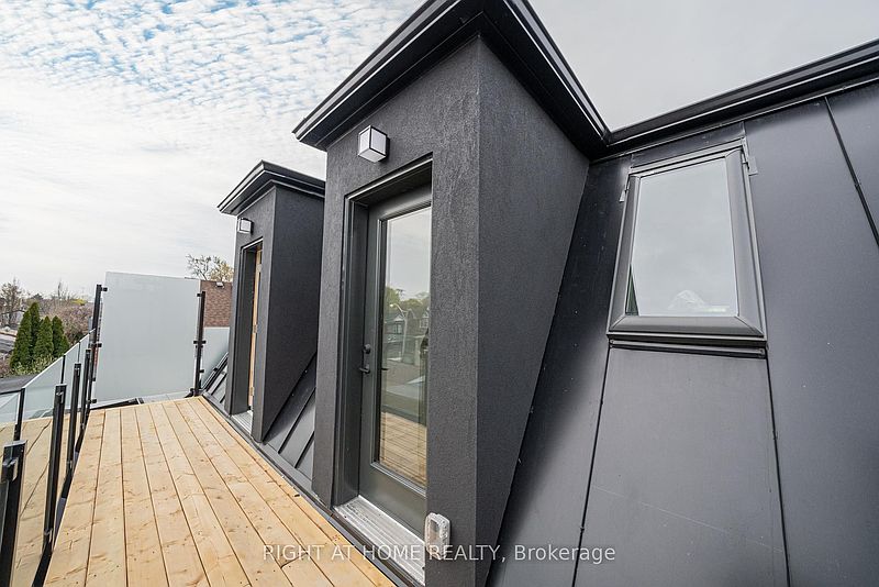Toronto House for rent - 3 Bedrooms — photo 12
