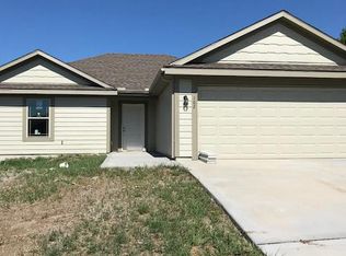 102 N Sivley St, Peculiar, MO 64078