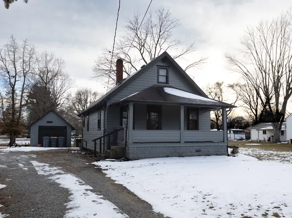 2405 E 38th St, Anderson, IN 46013