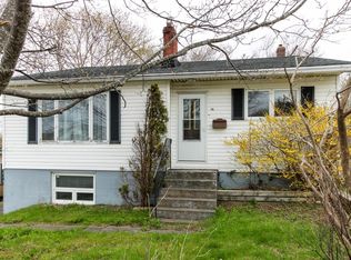 16 Polina Rd, St. John's, NL A1B3K7