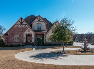 137 Copperwood Dr, Lakeside, TX 76108