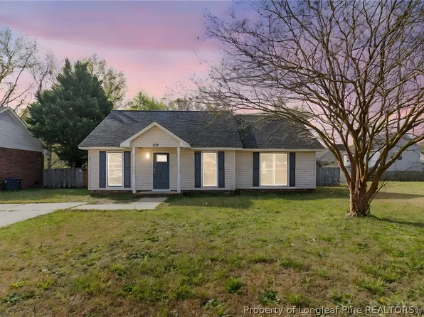 1114 Whiskerlake Dr, Fayetteville, NC 28312