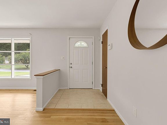 5th image of 12100 Wimbleton St