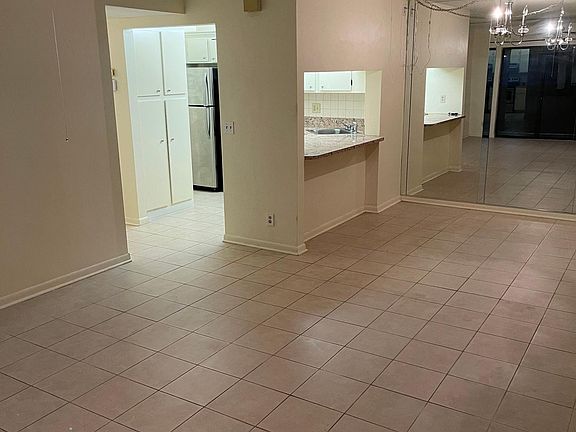3rd image of 703 Sunny Pine Way APT C1