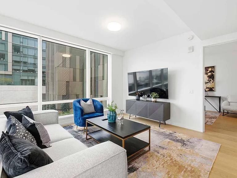 877 Francisco St #728 — Photo 5