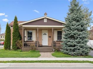 27 Roseview Ave, Cambridge, ON N1R 4A5