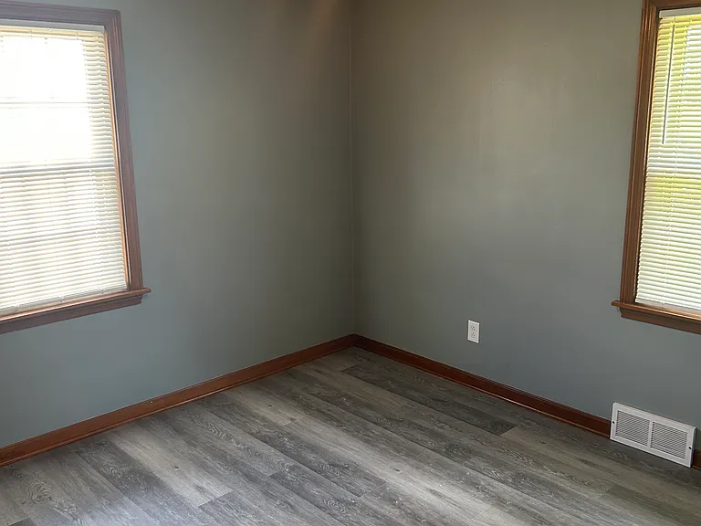 520 Forsythe Ave — Photo 9