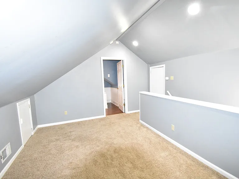 500 Huske St — Photo 19