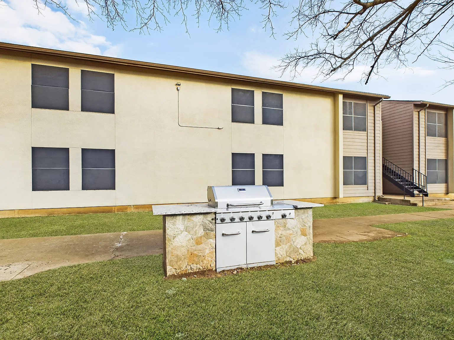 Northwood Apartments — Photo 3