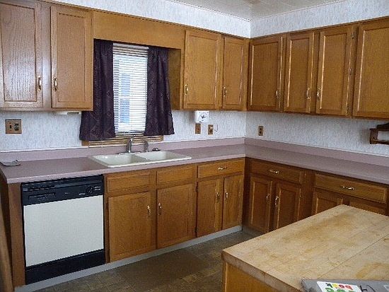 Downstairs main kitchen