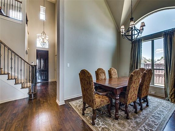 5th image of 15646 Atkins Ln