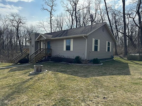 2nd image of 19-60 Woodland Ct