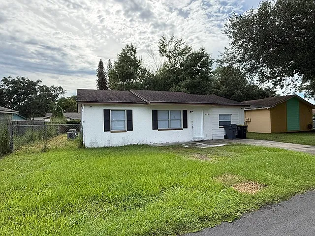 3 bed, 1103 sqft, $1,400 — Photo 2
