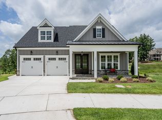 100 Fairway Vista Dr, Holly Springs, NC 27540