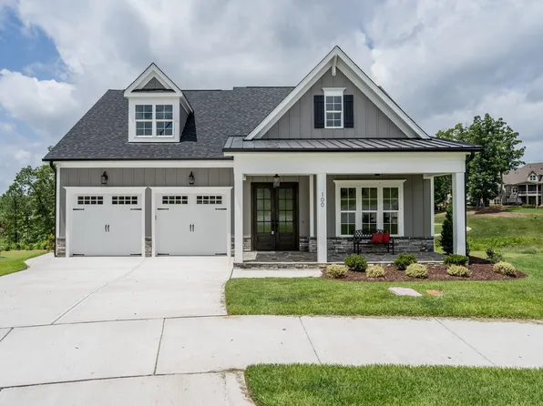 100 Fairway Vista Dr, Holly Springs, NC 27540