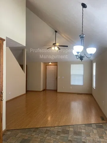 3 bed, 1500 sqft, $1,595 — Photo 3