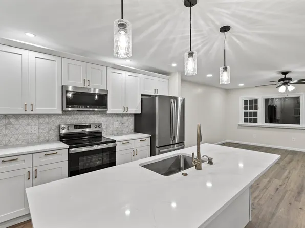 4666 Oak Ave, Feasterville, PA 19053