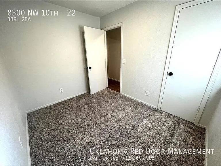 8300 NW 10th St #22 — Photo 5