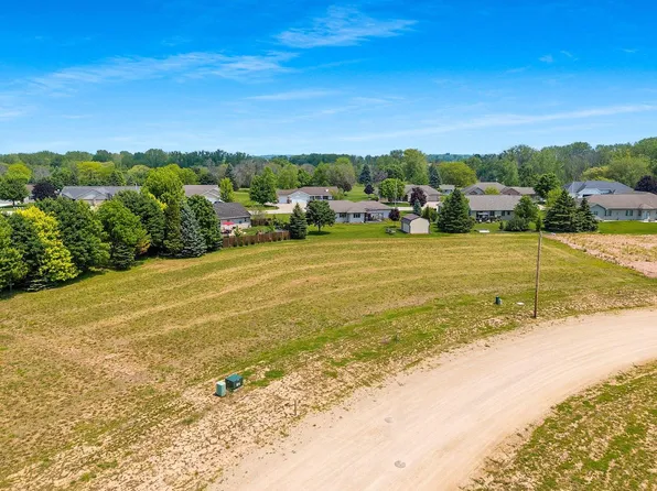 528 RUSTIC RIDGE DRIVE, Brillion, WI 54110