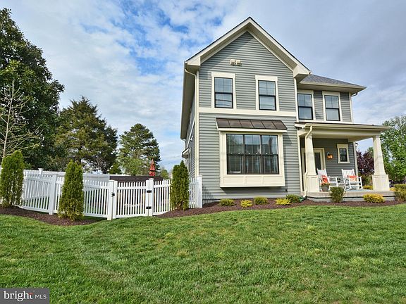 3rd image of 6748 Bleight Dr