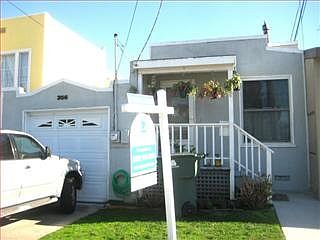 2nd image of 356 Angus Ave E