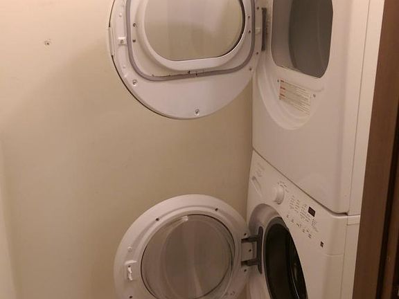 4th image of 4748 N Albany Ave APT G