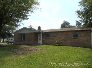 522 Range Ln, Cahokia, IL 62206