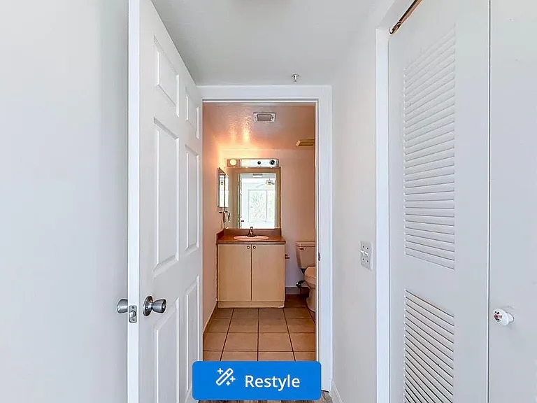 1119 Villa Cir #1119 — Photo 11