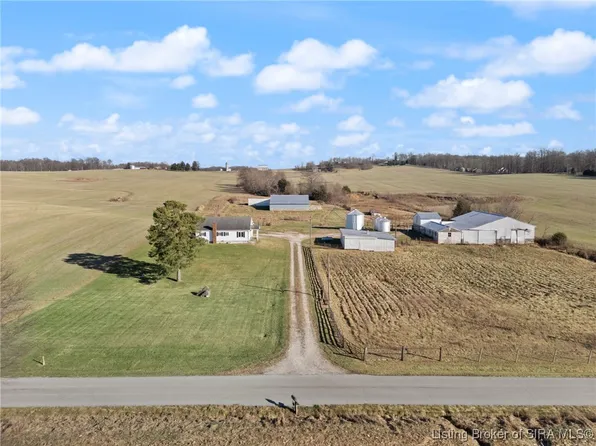 115 N Harristown Road, Salem, IN 47167