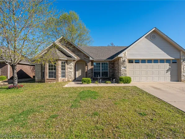 1928 Wilder Ln, Alma, AR 72921