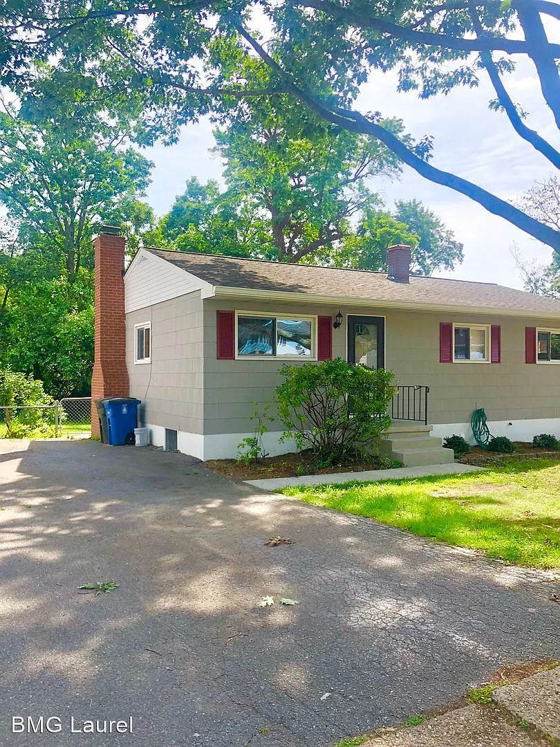 5 Ellington Dr photo 1