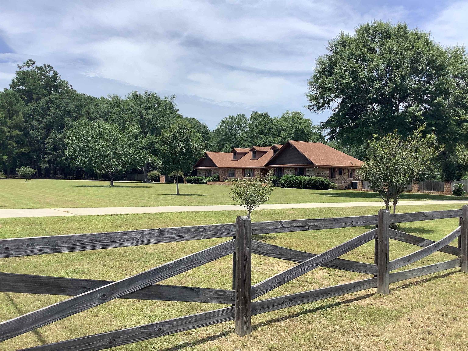 2301 Easley Dr, Andalusia, AL 36420 MLS 23366 Zillow