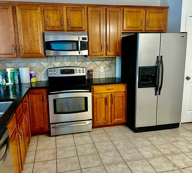 9002 Bishop Crest Ln — Photo 9
