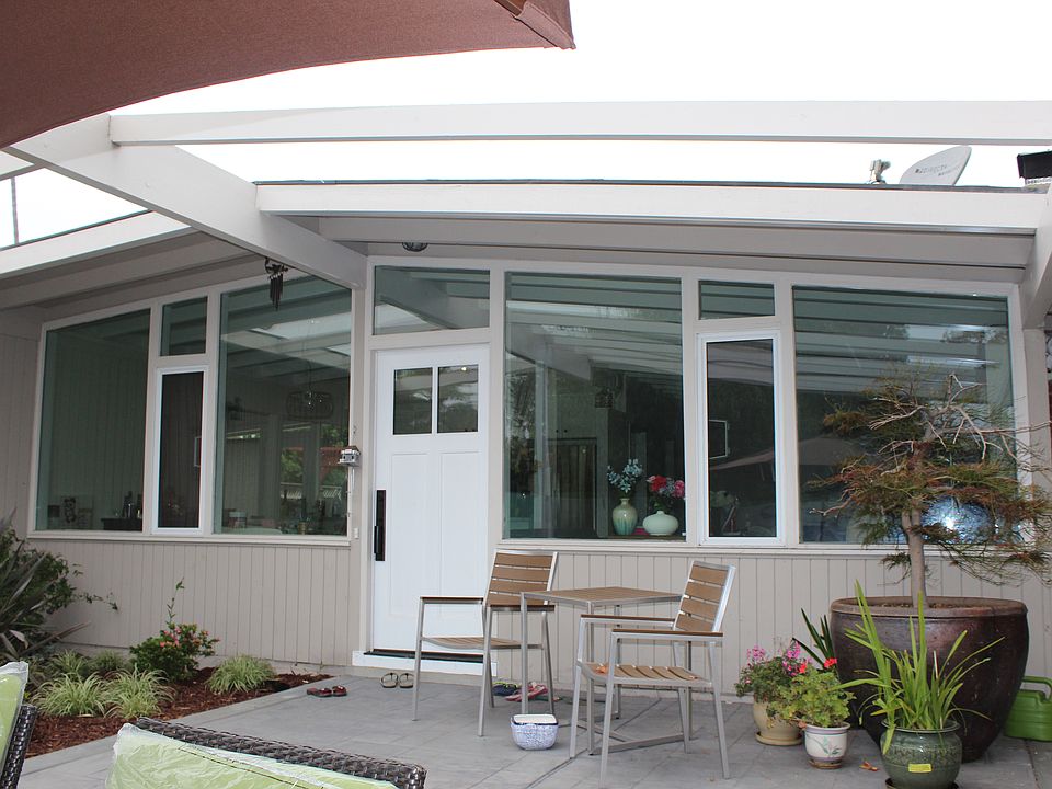 2nd image of 156 Claremont Ave
