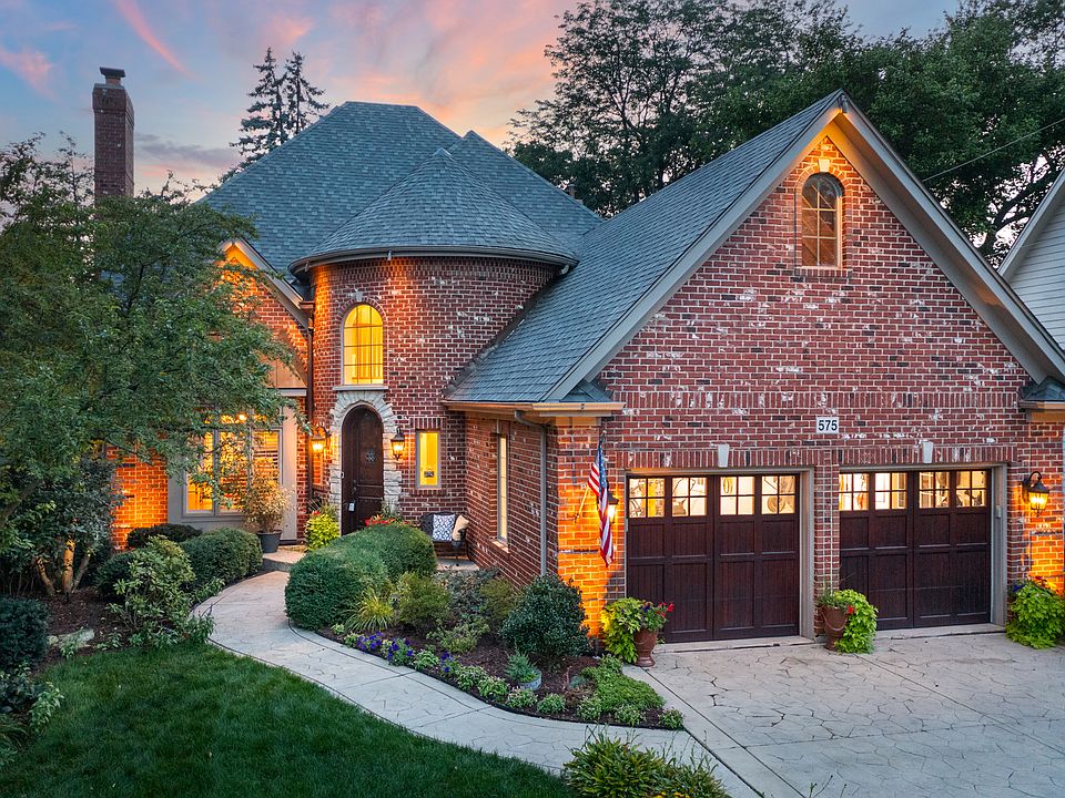 575 S Julian St, Naperville, IL 60540 Zillow