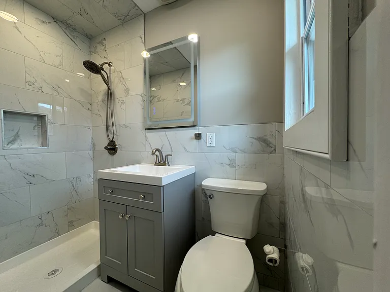 203 Westervelt Pl #2 — Photo 17