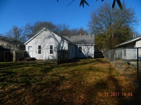 122 W Cooper Ave, West Memphis, AR 72301