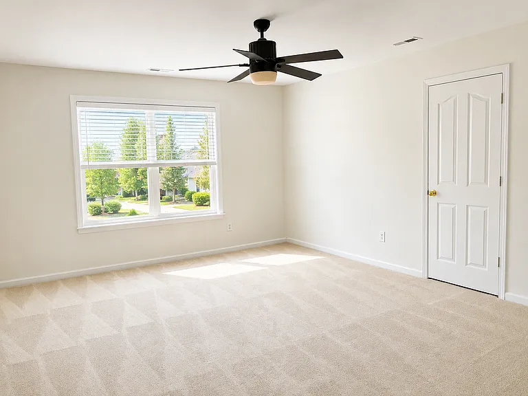 15663 Knoll Oak Ct — Photo 2