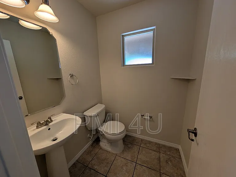 10835 Crissy Field Way NE — Photo 12