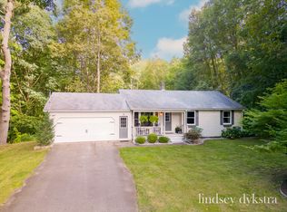 23 W Chamberlin Ct, Grant, MI 49327