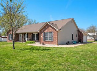 1063 S Jefferson St, Millstadt, IL