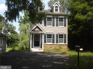 989 Fairview Ave, Wayne, PA 19087