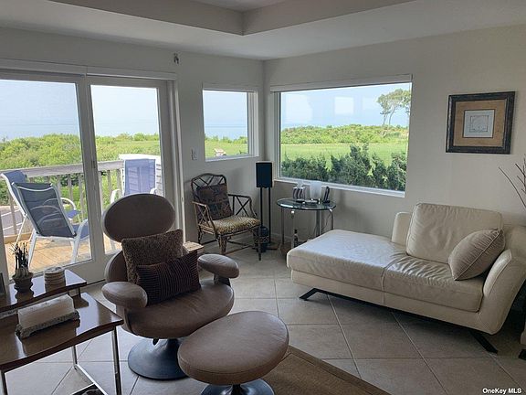 4th image of 1601 Bluffs Dr S #1601