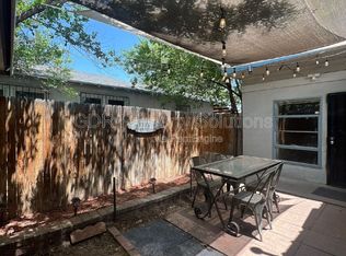 118 Princeton Dr SE Unit B, Albuquerque, NM 87106