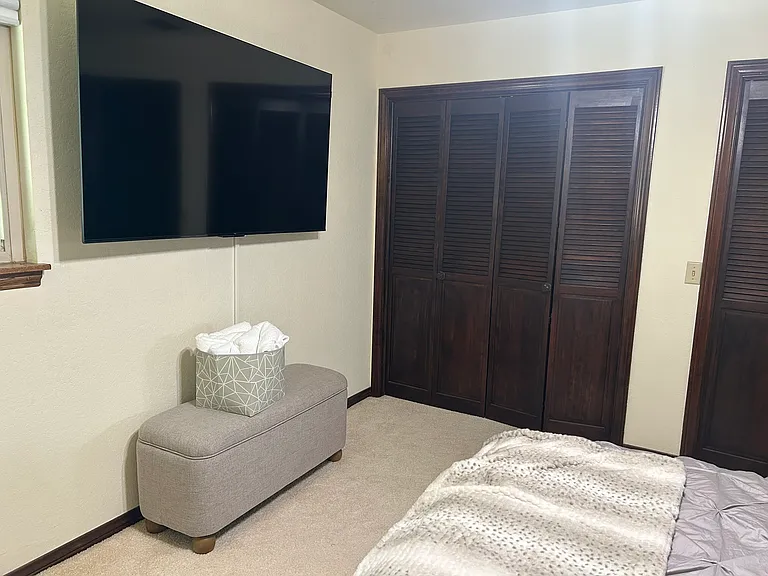 Middle bedroom has lots of closet space.
